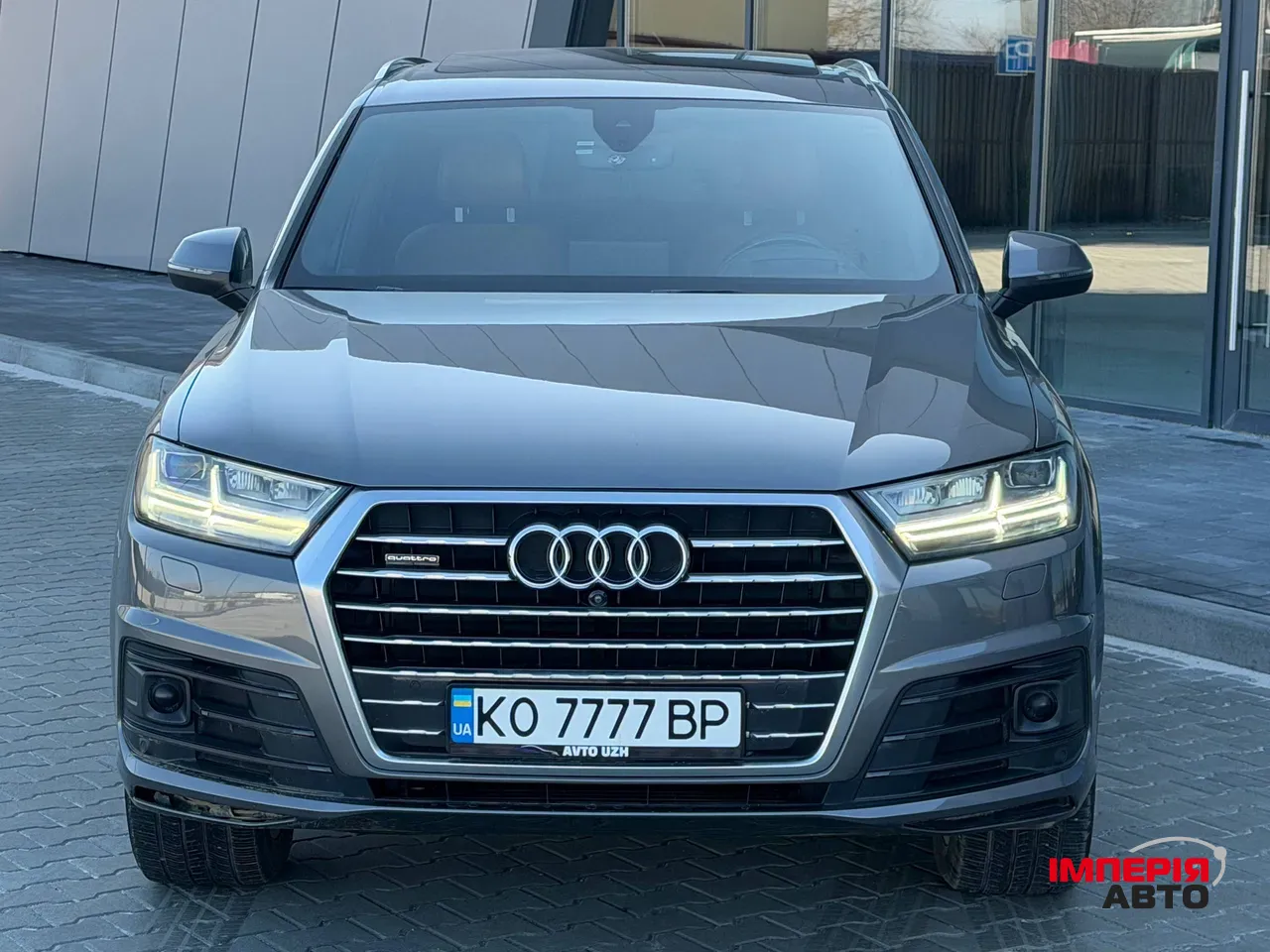 Audi Q7 - фото 1