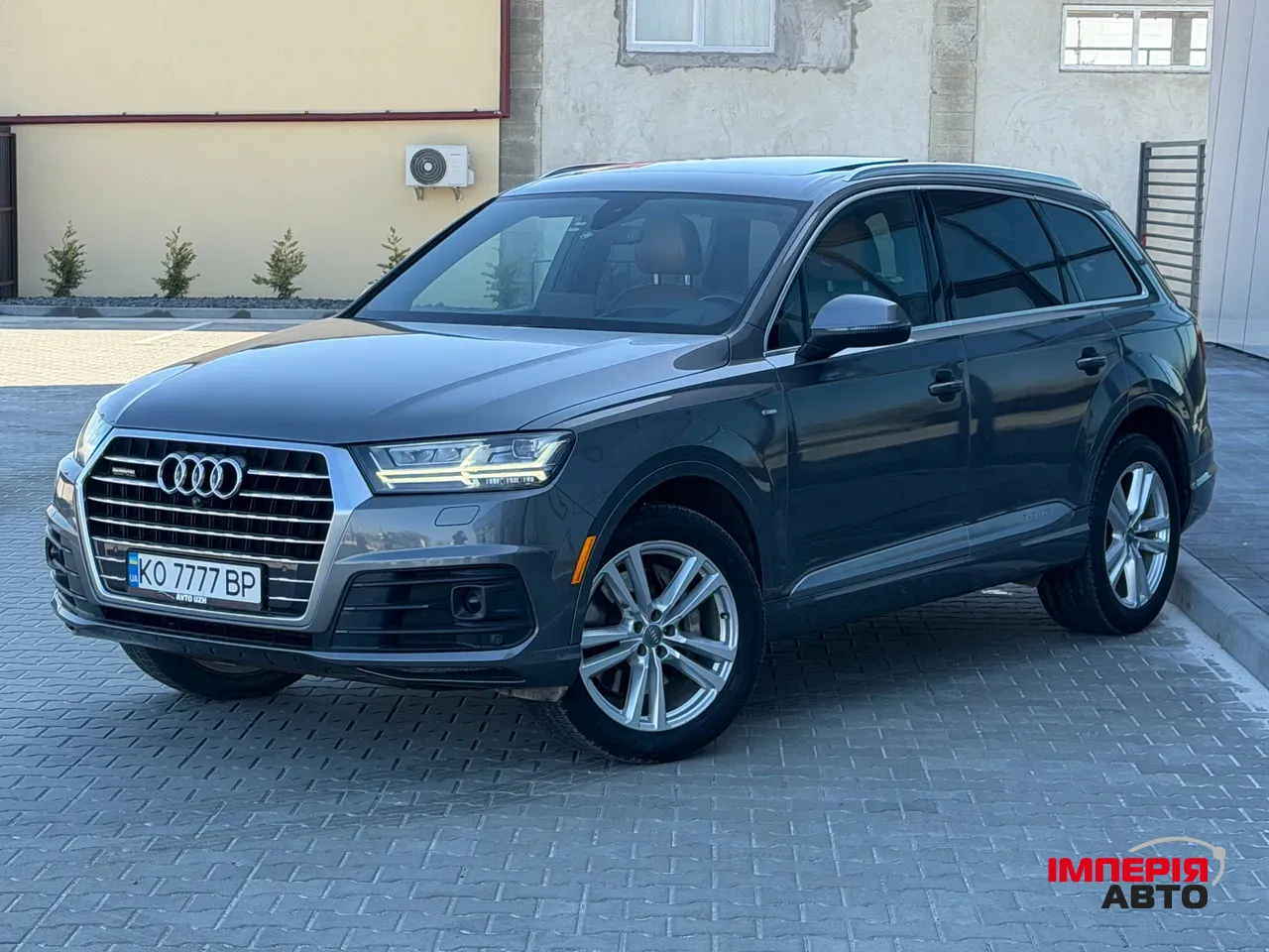 Audi Q7 - фото 2