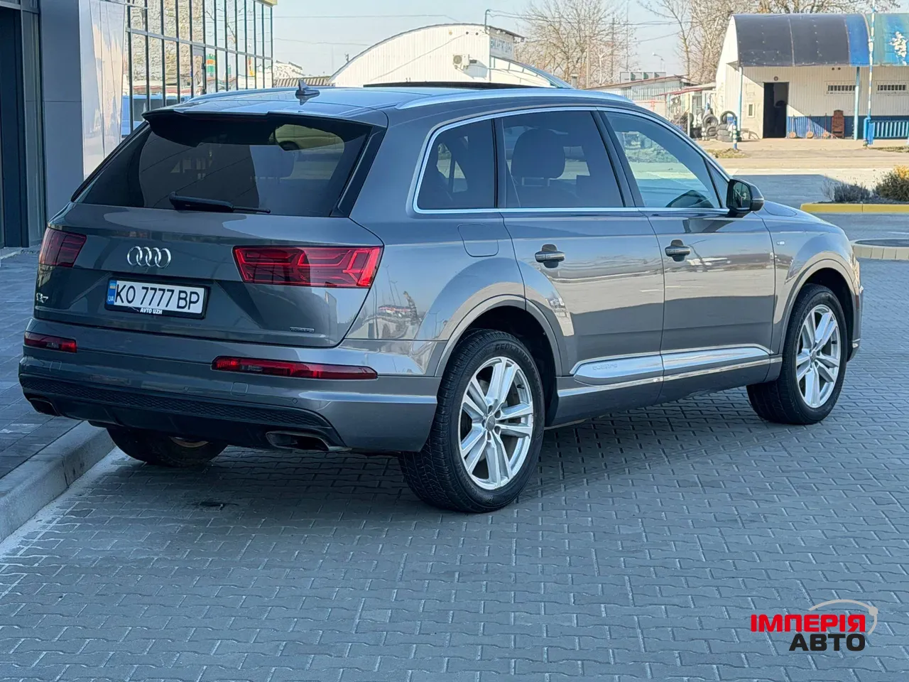 Audi Q7 - фото 5