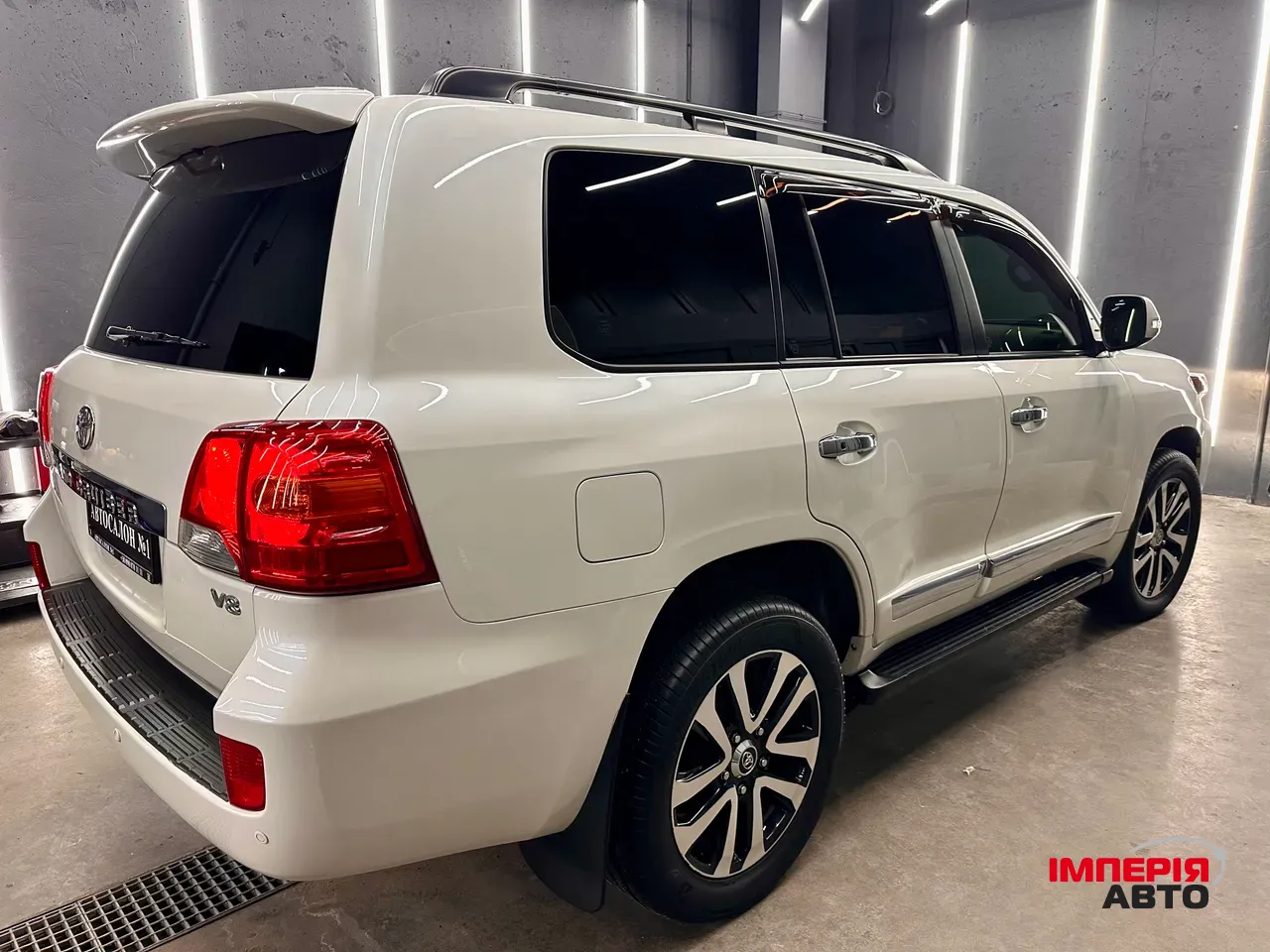 Toyota Land Cruiser - фото 8