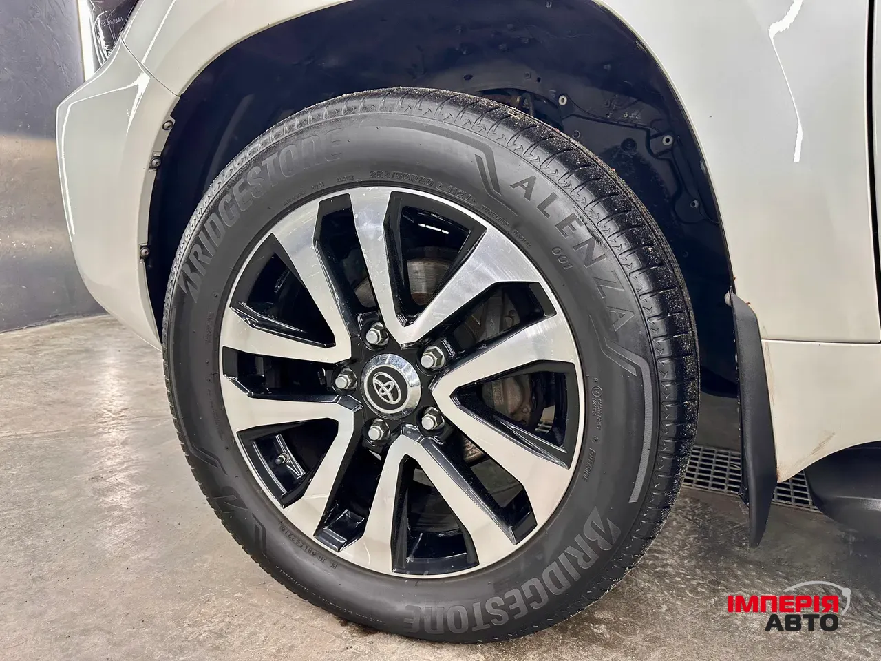 Toyota Land Cruiser - фото 14