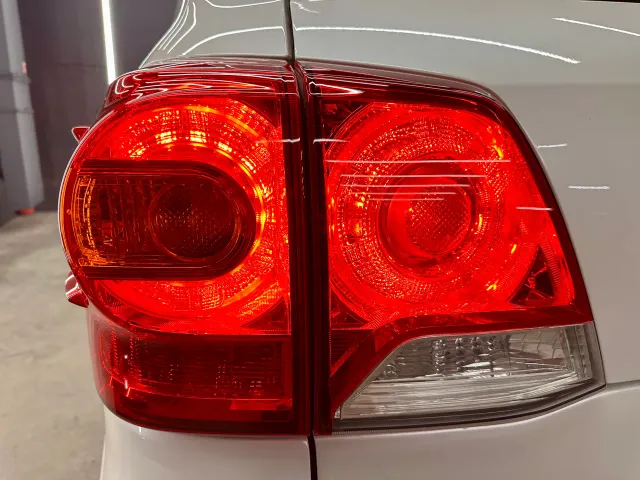 Toyota Land Cruiser - фото 4