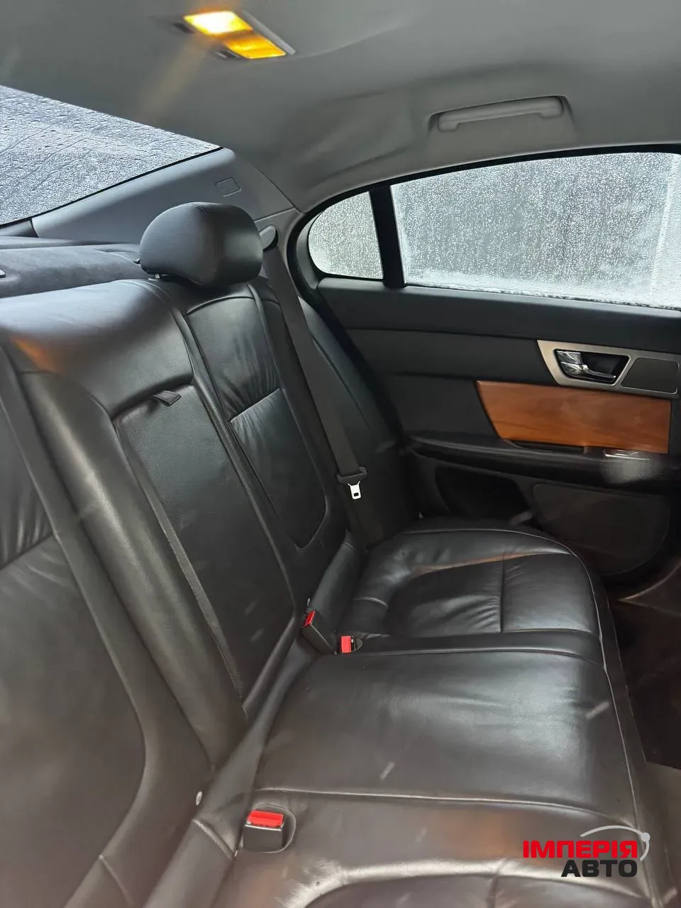 Jaguar XF - фото 3