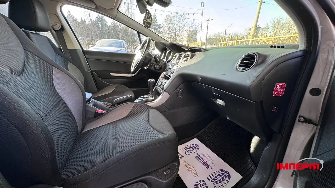 Peugeot 308 - фото 4
