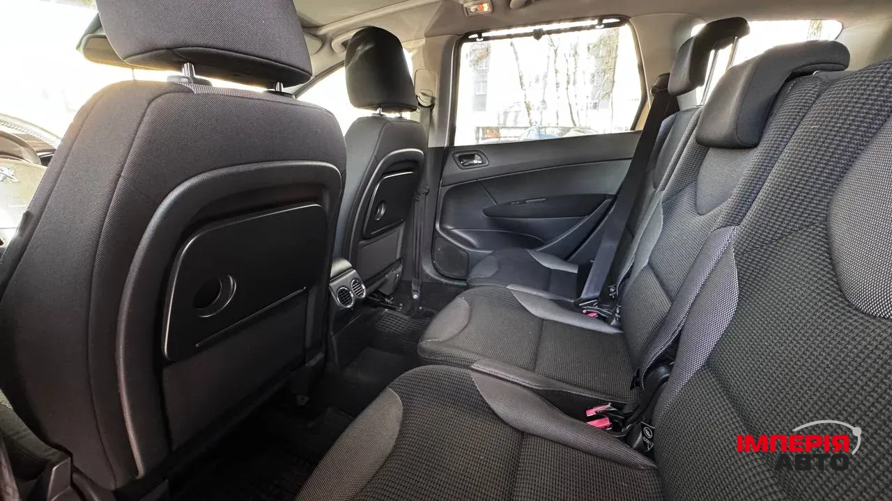 Peugeot 308 - фото 6