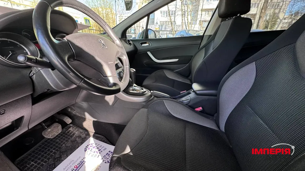 Peugeot 308 - фото 5