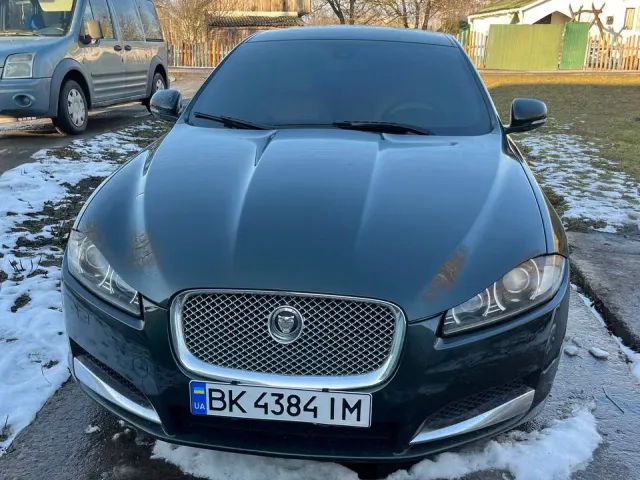 Jaguar XF - фото 2