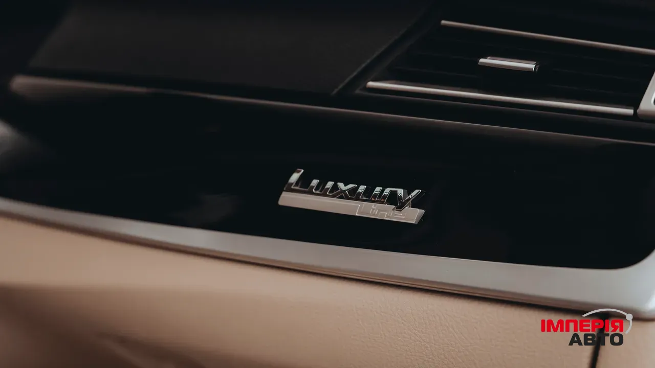 BMW 5 серії - фото 2