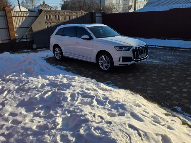 Audi Q7 - фото 5