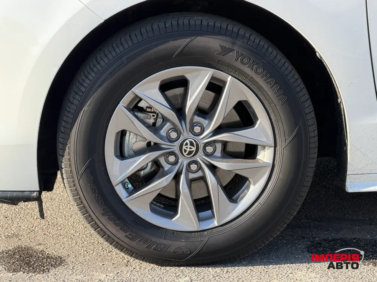 Toyota Sienna - фото 18