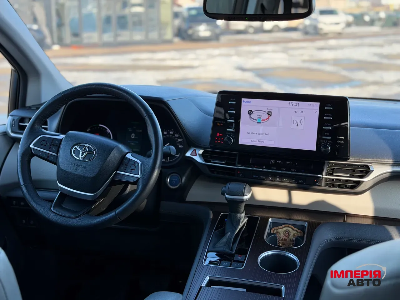 Toyota Sienna - фото 7