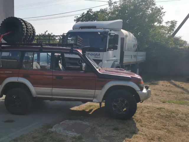 Mitsubishi Pajero - фото 1