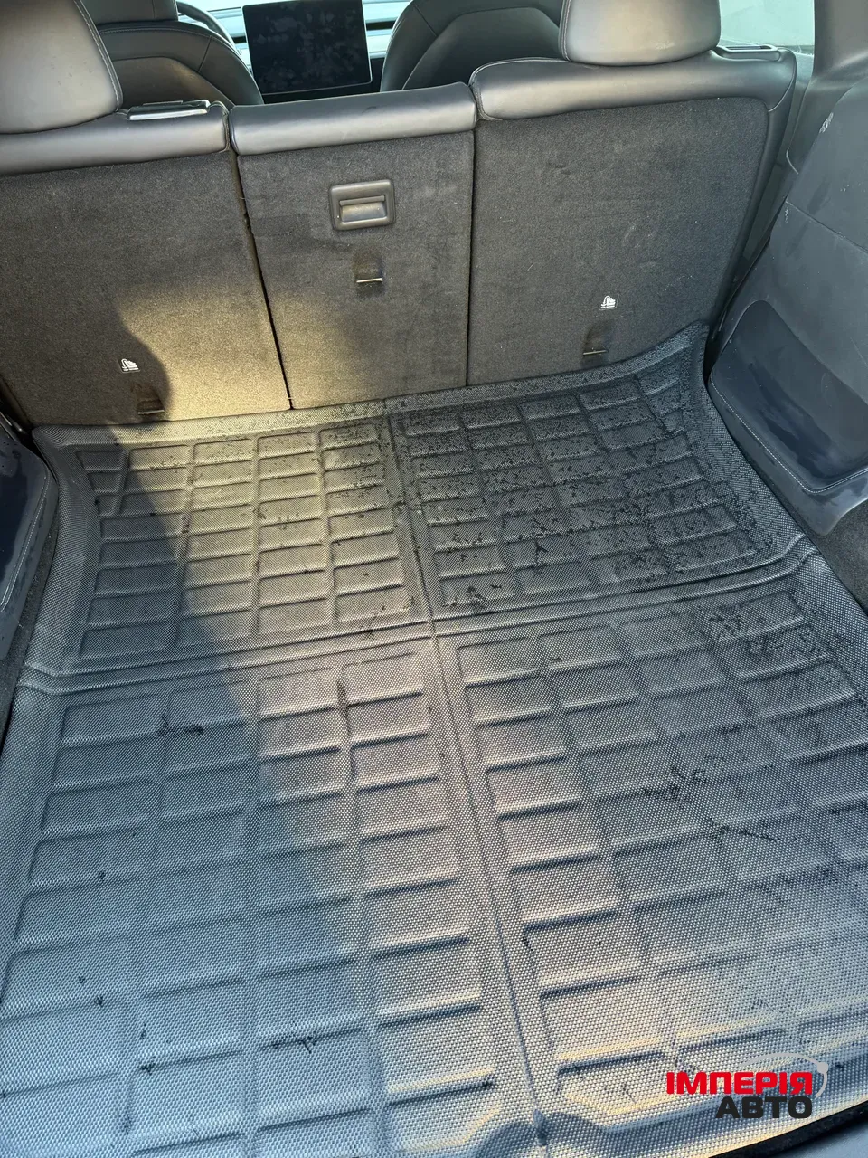 Tesla Model Y - фото 15