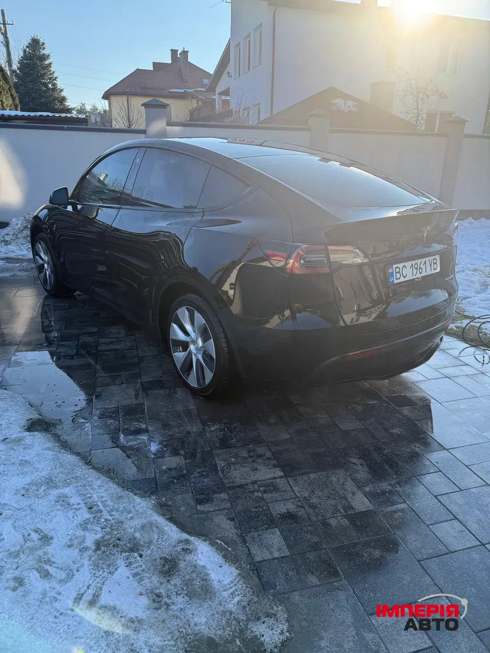 Tesla Model Y - фото 6