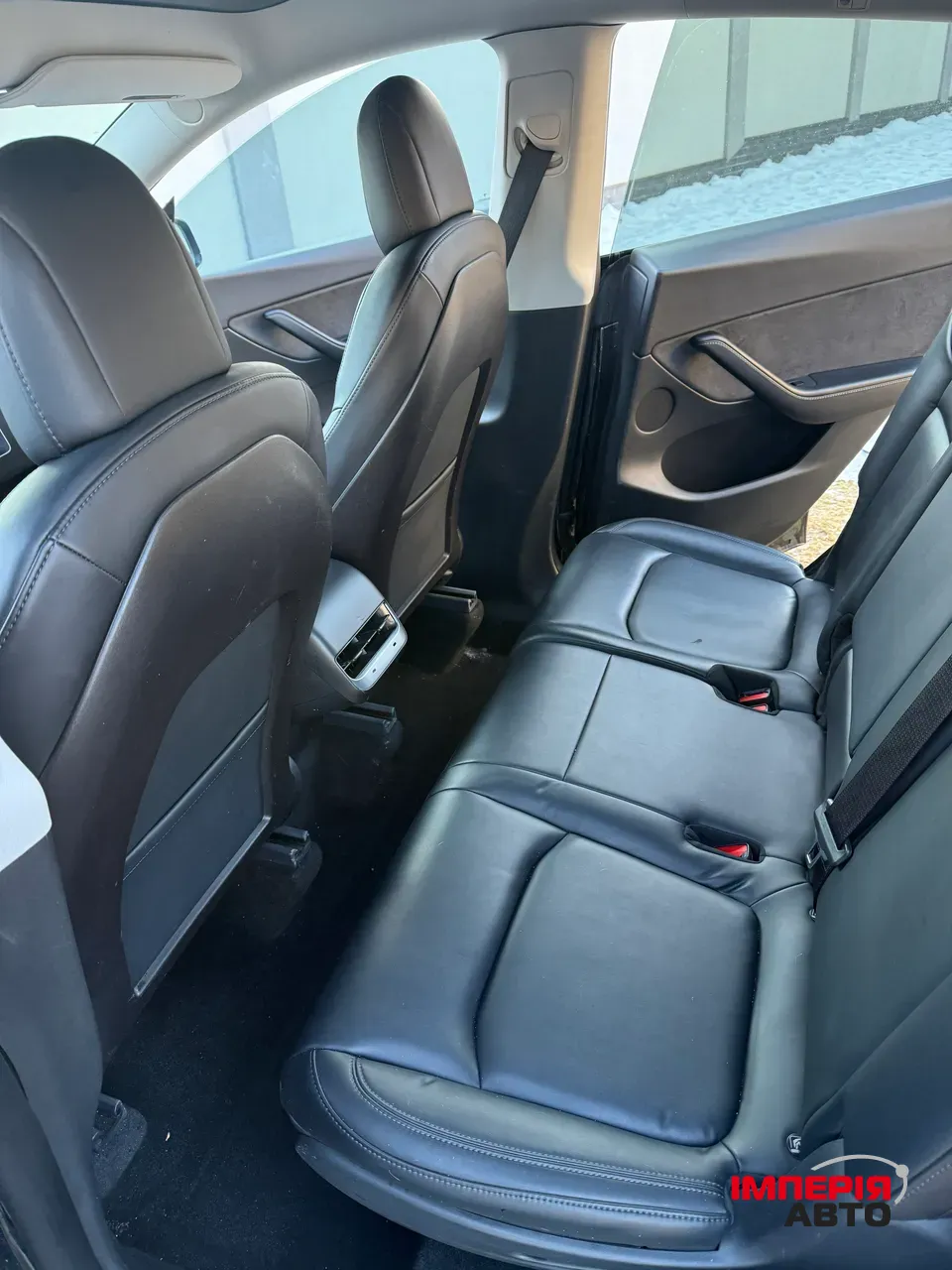 Tesla Model Y - фото 13