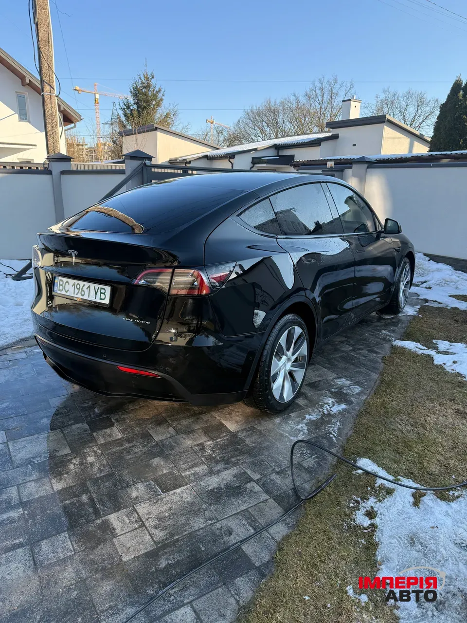 Tesla Model Y - фото 2