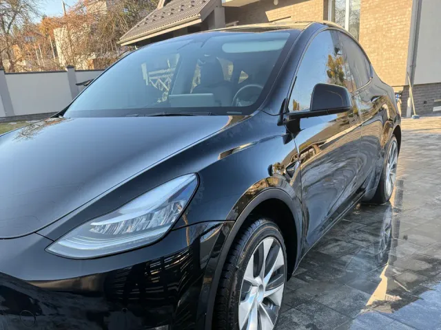 Tesla Model Y - фото 5