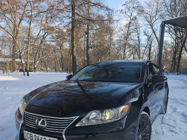 Lexus ES - фото 1