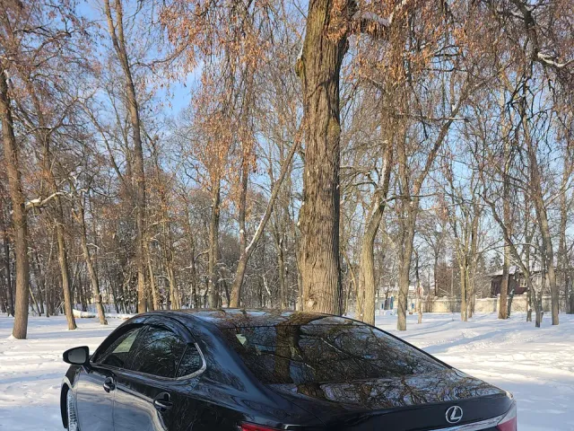 Lexus ES - фото 3