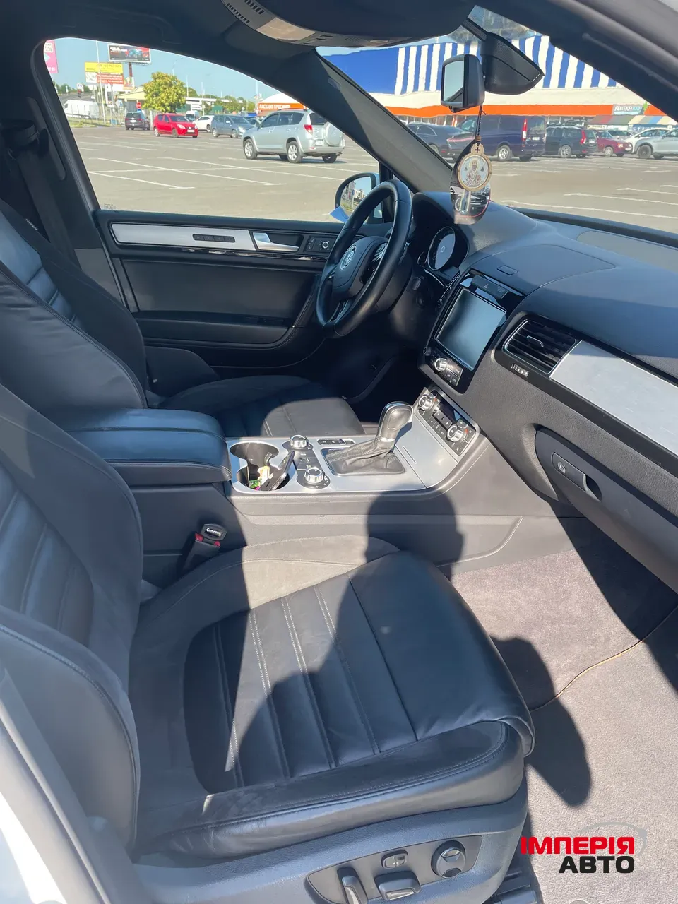 Volkswagen Touareg - фото 4