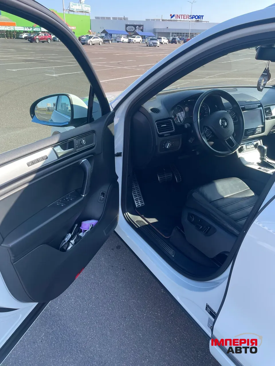 Volkswagen Touareg - фото 7