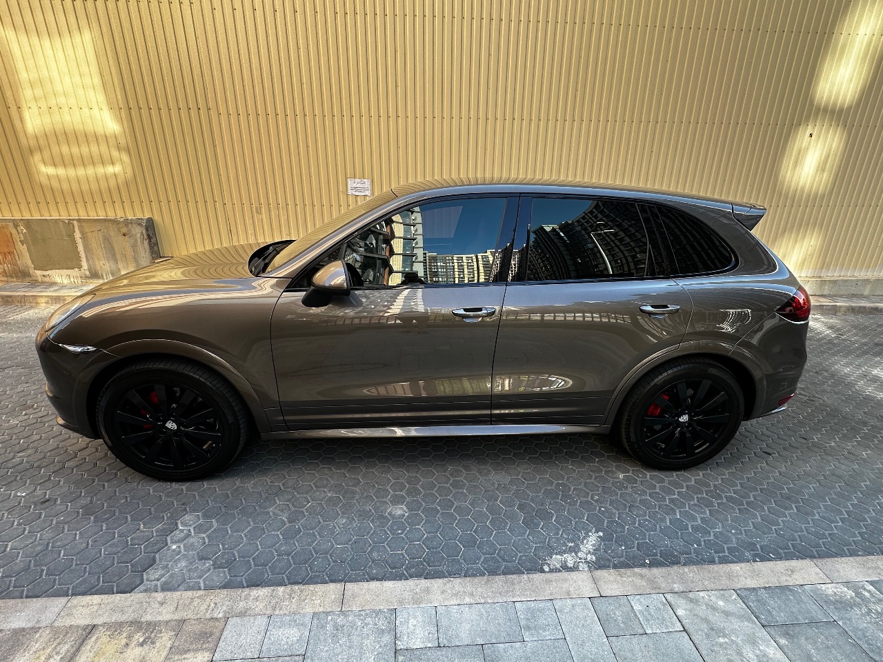 Porsche Cayenne - фото 12