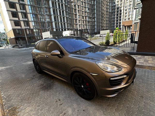 Porsche Cayenne - фото 2