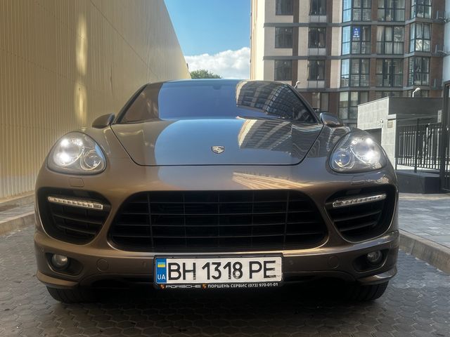 Porsche Cayenne - фото 5