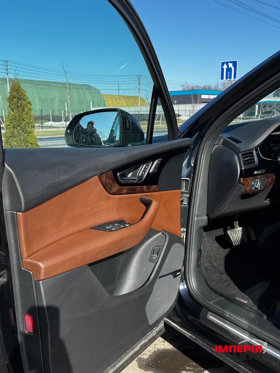 Audi Q7 - фото 10