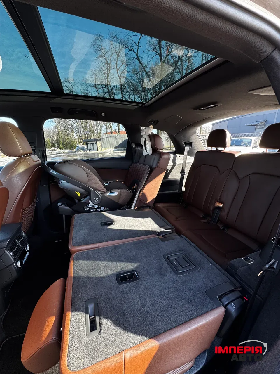 Audi Q7 - фото 19