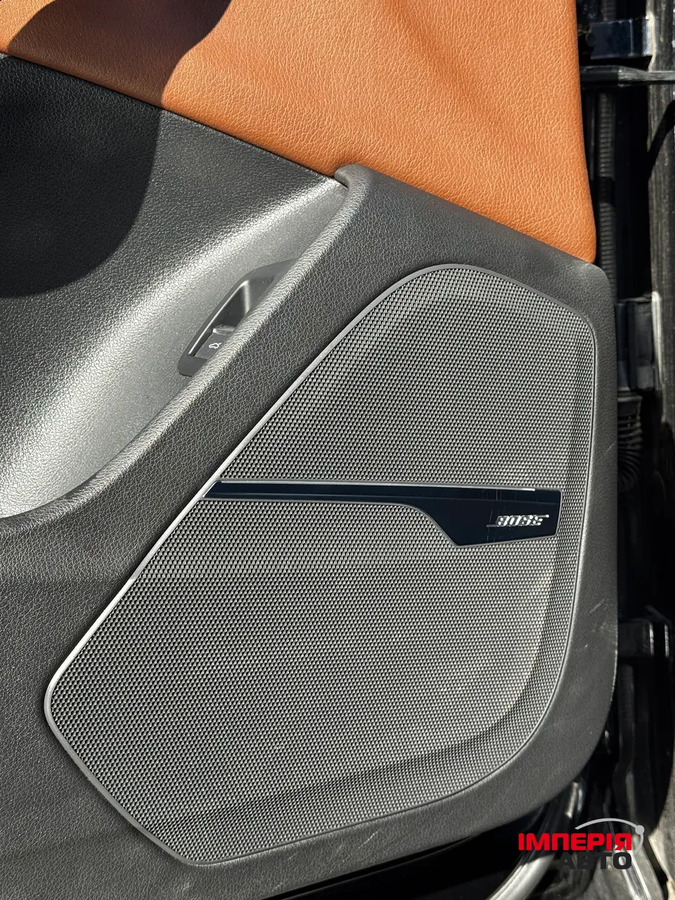 Audi Q7 - фото 25