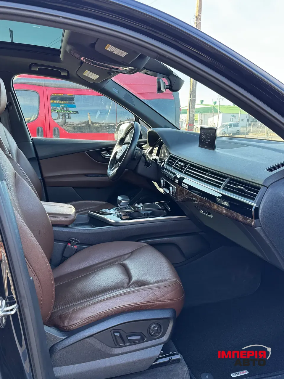 Audi Q7 - фото 15