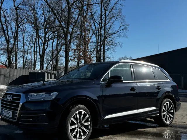 Audi Q7 - фото 3