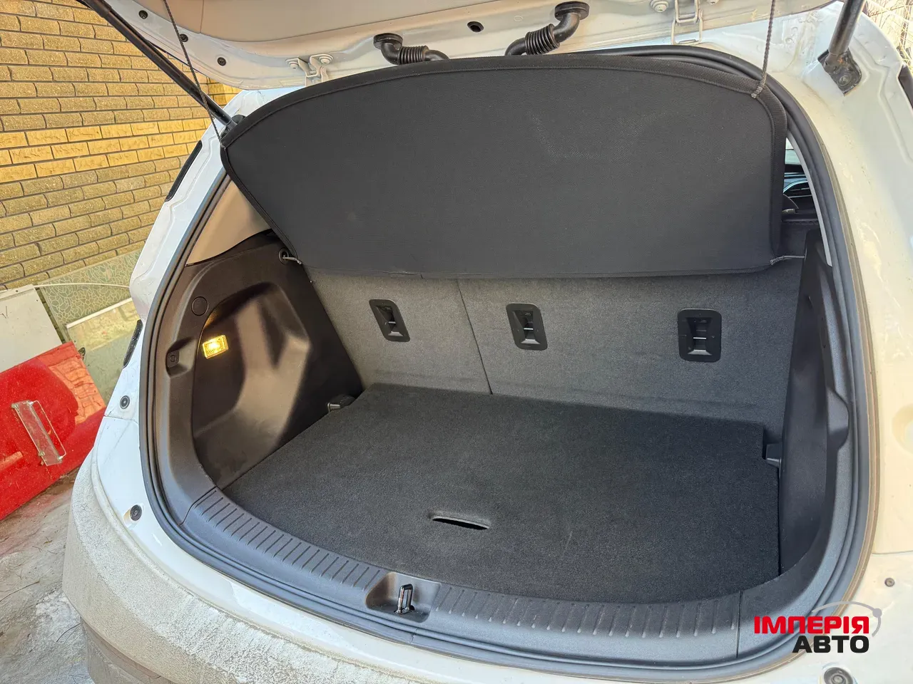 Chevrolet Bolt - фото 18