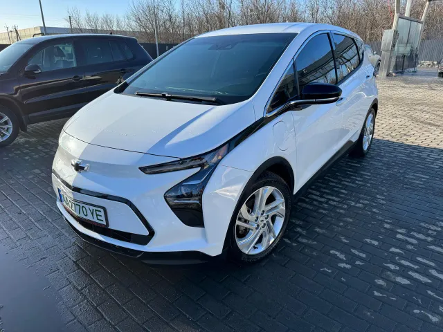 Chevrolet Bolt - фото 2