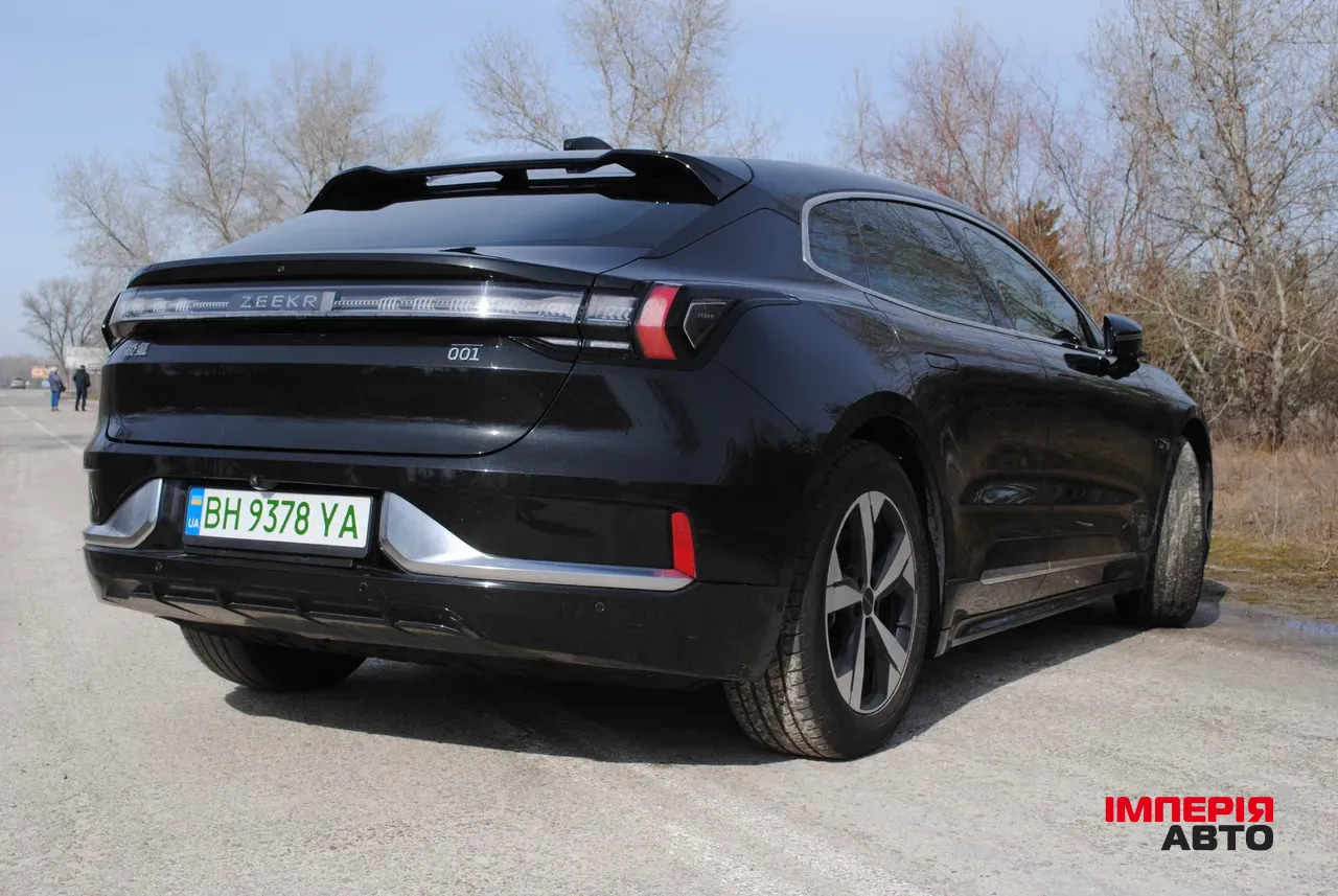 Zeekr 001 - фото 35