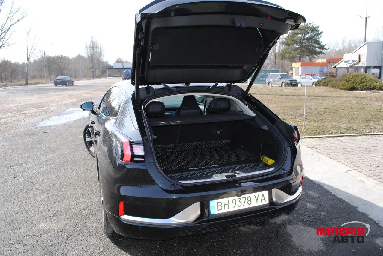 Zeekr 001 - фото 31