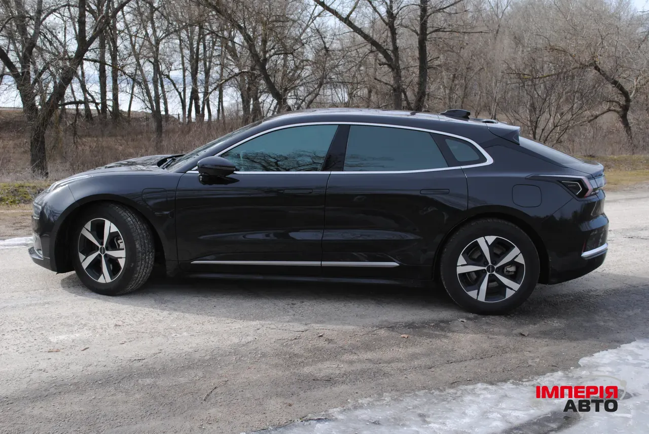 Zeekr 001 - фото 8