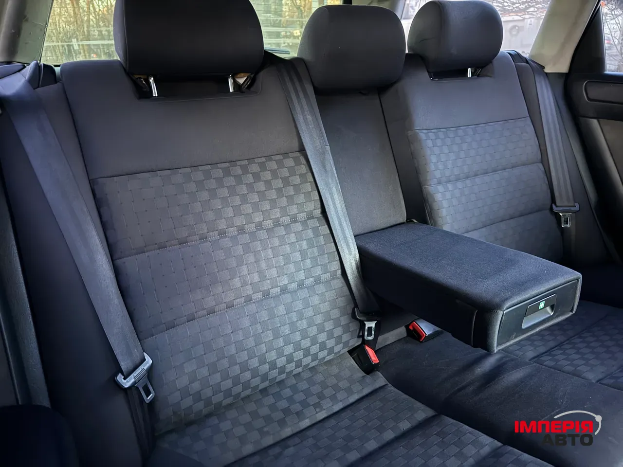 Audi A6 - фото 11