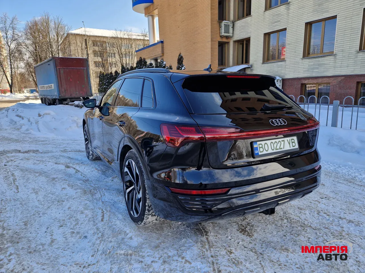 Audi Q8 e-tron - фото 6