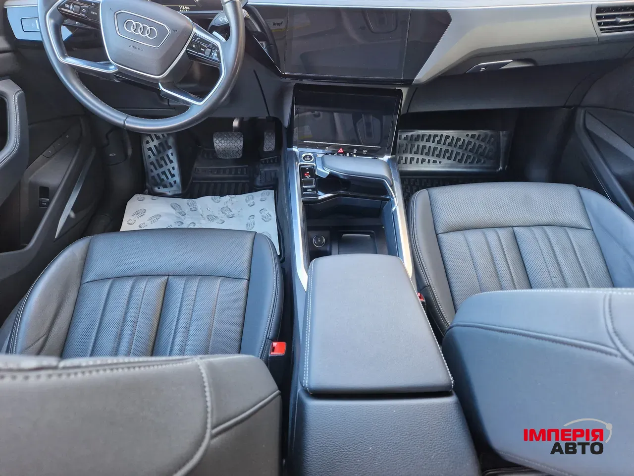 Audi Q8 e-tron - фото 21