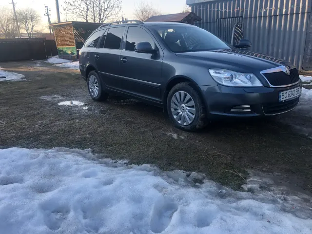 Skoda Octavia - фото 2
