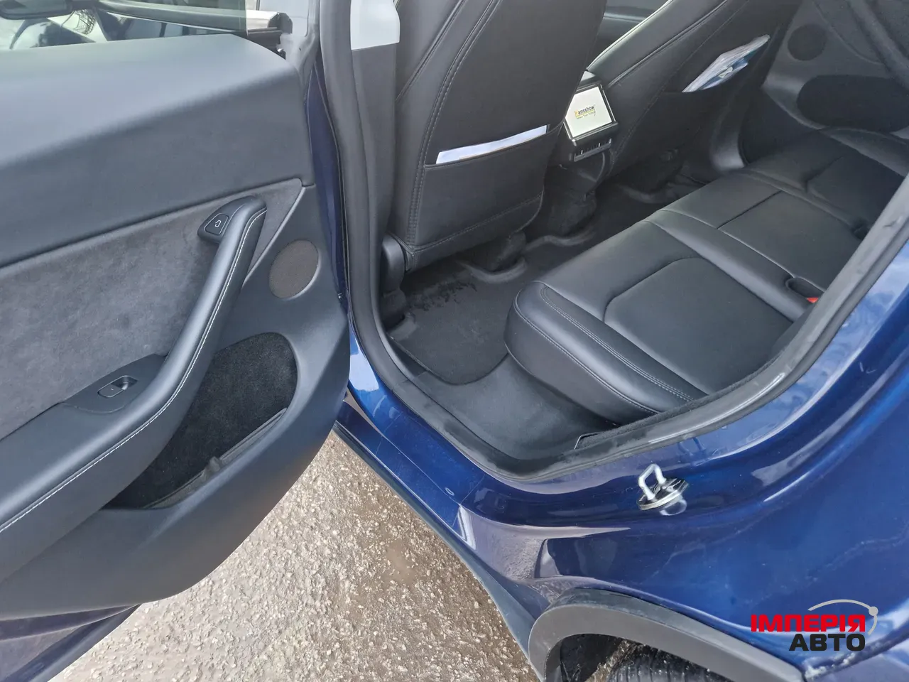 Tesla Model Y - фото 23