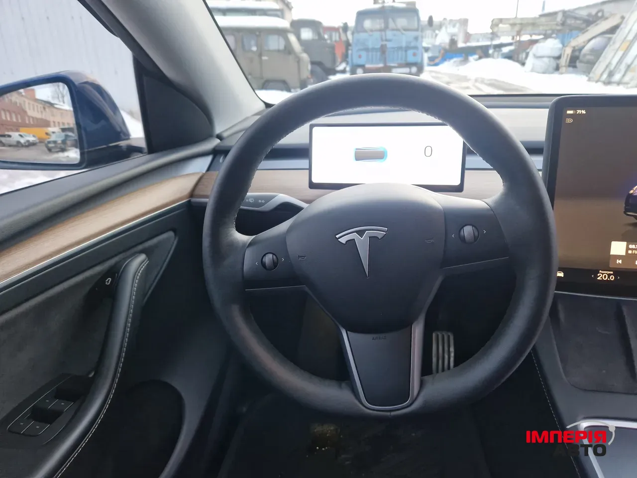 Tesla Model Y - фото 19