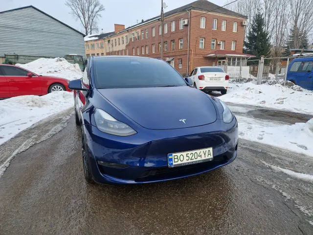 Tesla Model Y - фото 3