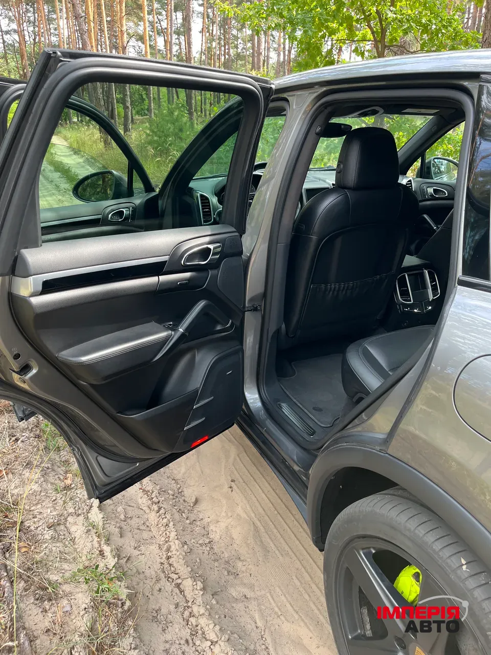 Porsche Cayenne - фото 16