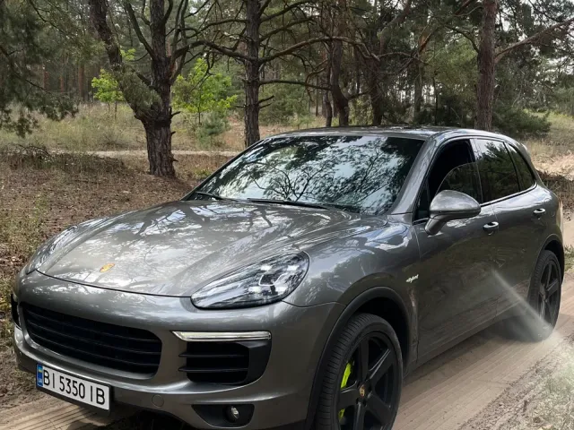 Porsche Cayenne - фото 3