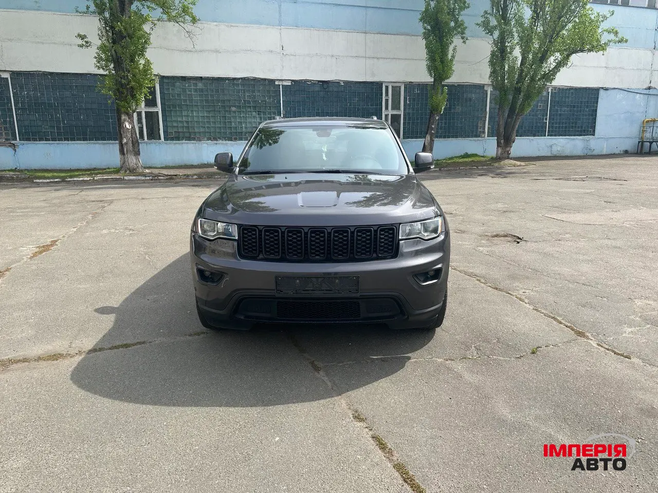 Jeep Grand Cherokee - фото 16