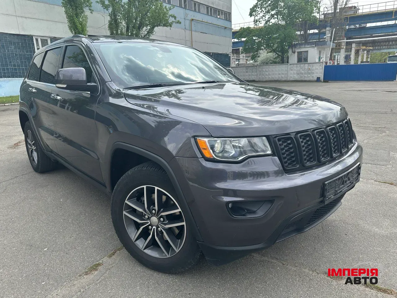 Jeep Grand Cherokee - фото 2