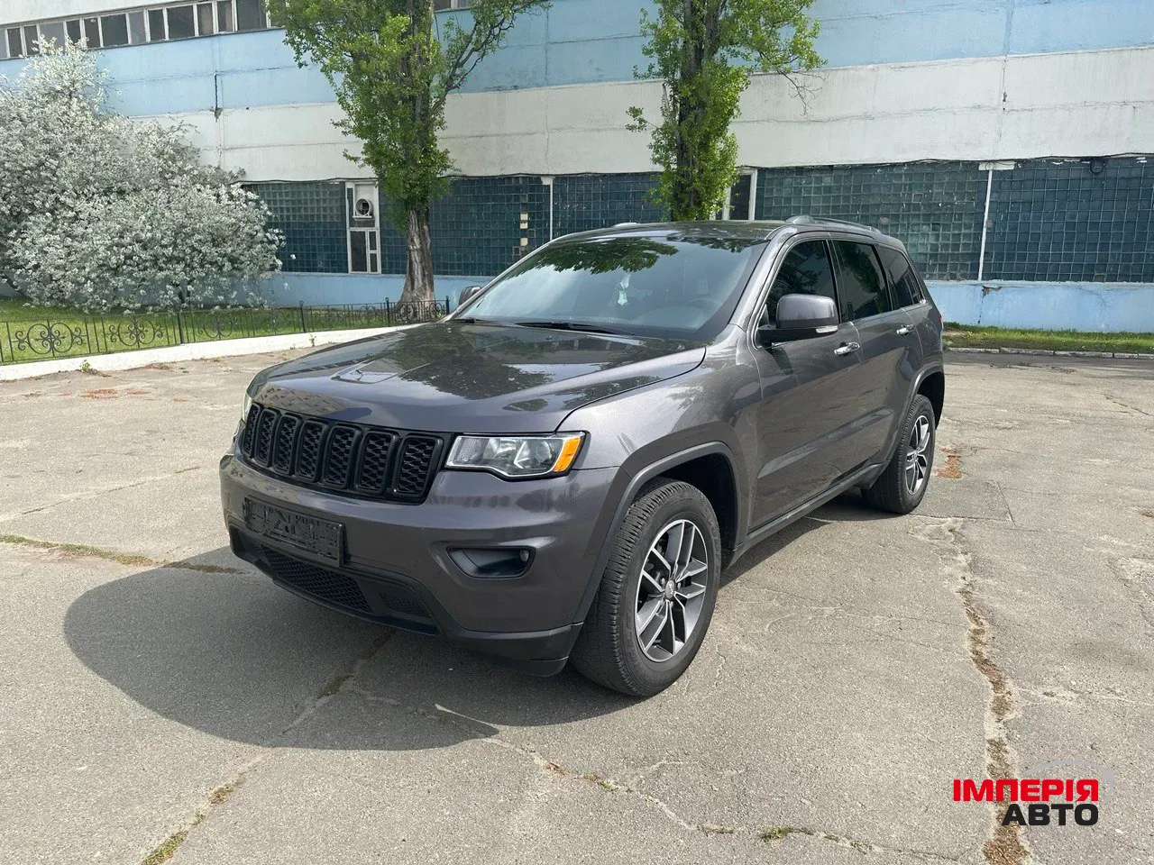 Jeep Grand Cherokee - фото 21